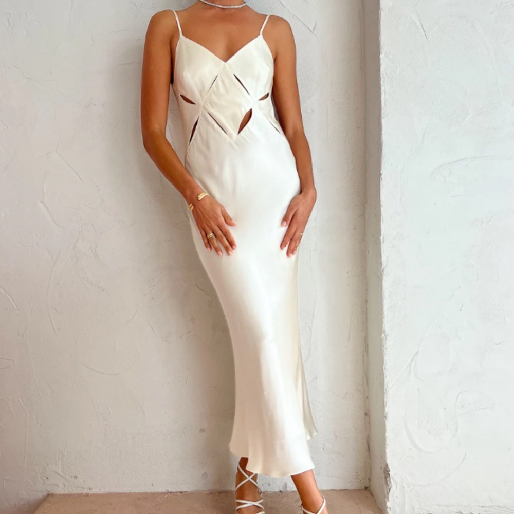 NWOT Shona Joy Milo Cut Out Slit Maxi Dress in Coconut - size 2